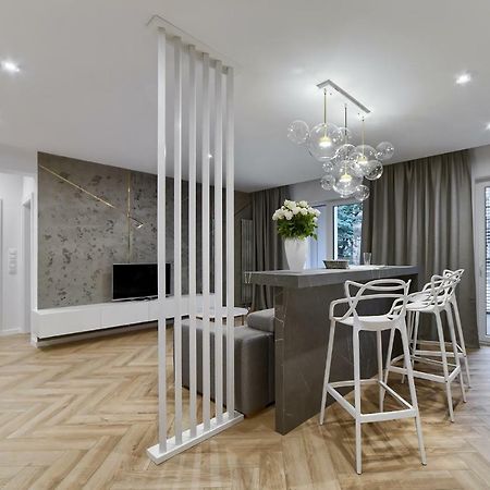 פוזנן Apartament Delux מראה חיצוני תמונה