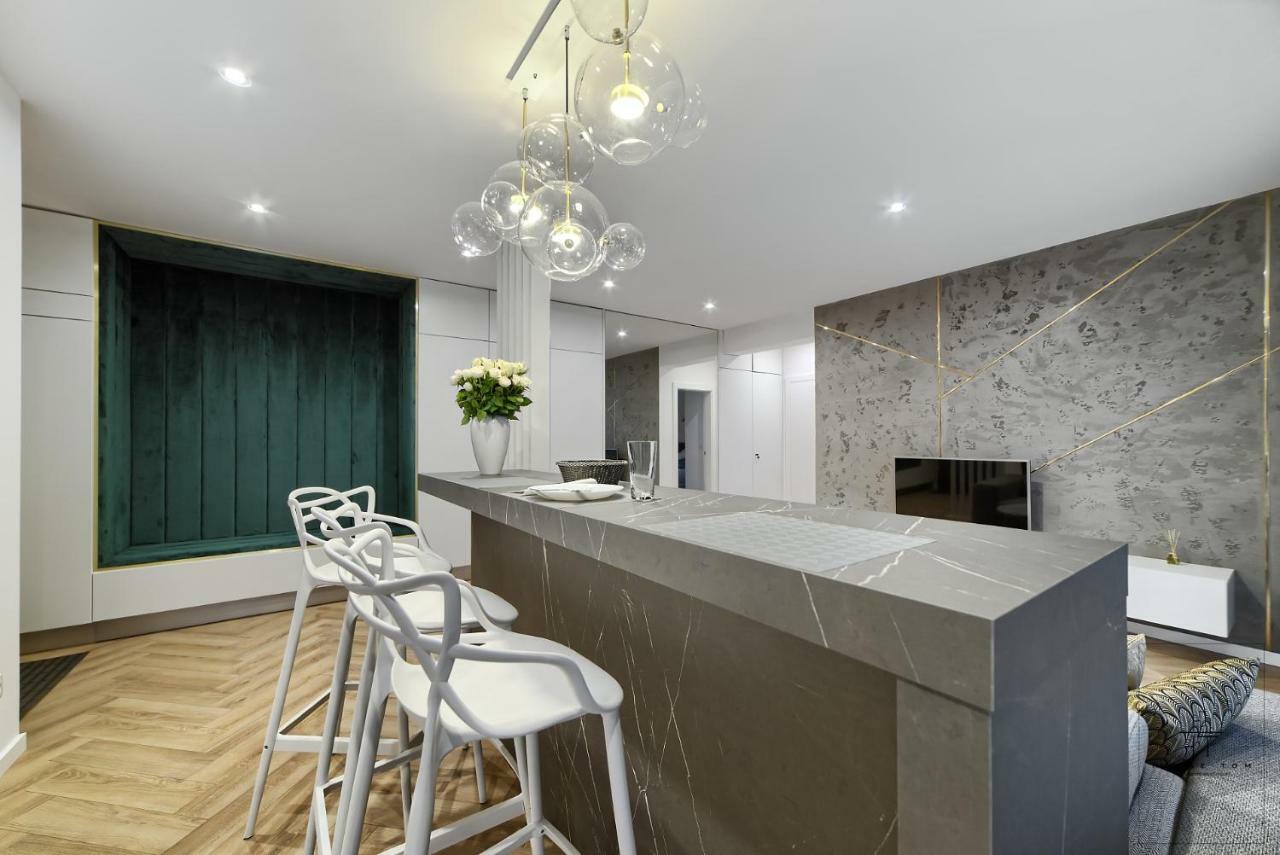 פוזנן Apartament Delux מראה חיצוני תמונה
